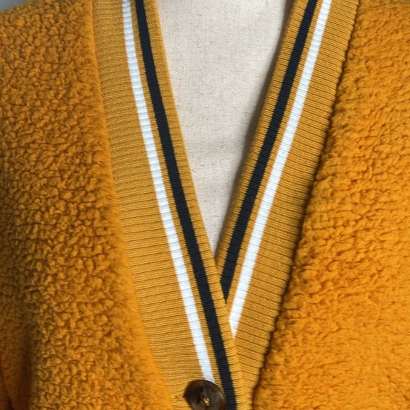 TOMMY HILFIGER
Women's Fuzzy V-Neck Cardigan Sweater Sz XL - Picture 5 of 12